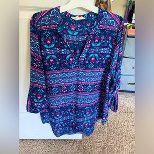 Pretty Blouse with 3/4 Sleeves